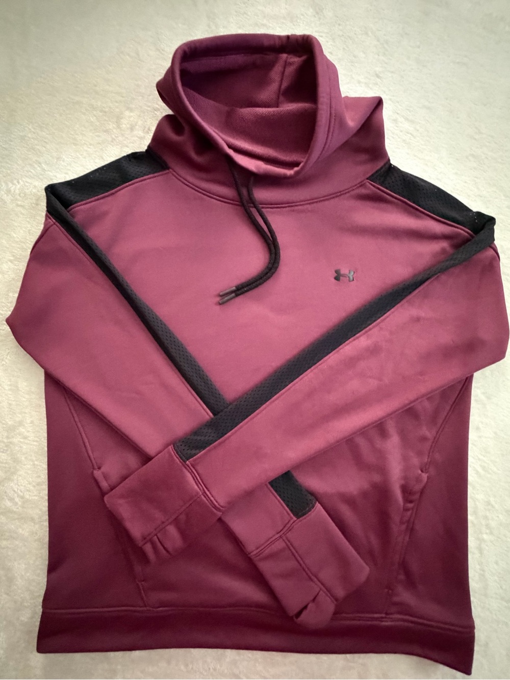 Under Armour NWOT Women's Loose Burgundy Funnel Neck Pullover with Black Trim